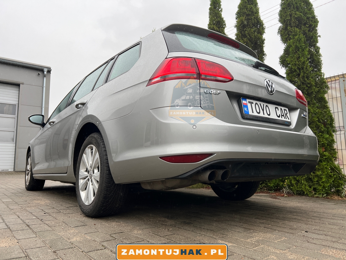 zdjecia z autoryzowanego serwisu westfalia po montazu haka holowniczego w samochodzie vw golf vii